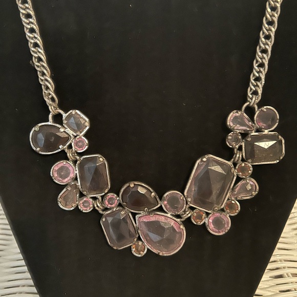 Lavender stones. Unique setting of 3. Will break up the set - Picture 5 of 9